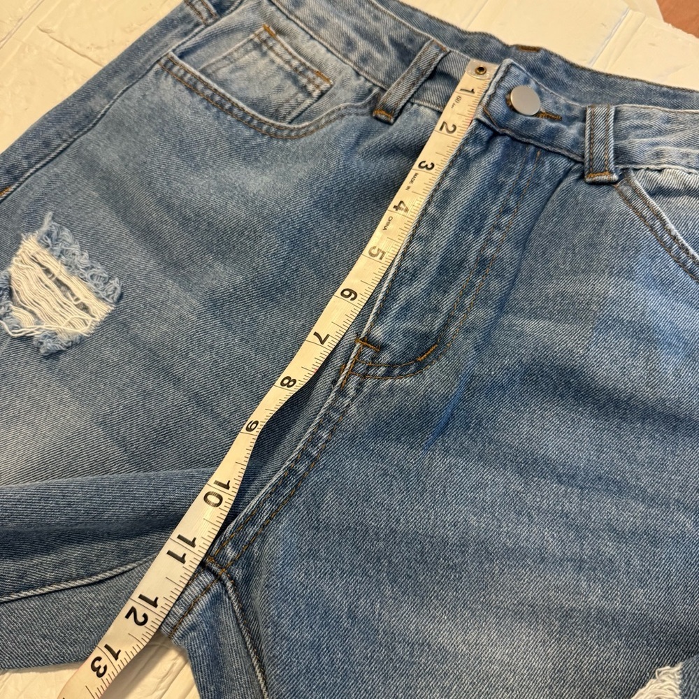 Distressed Blue Jeans Woman’s 27 - Picture 5 of 17